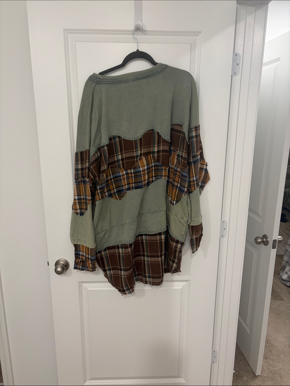 NWOT Oli & Hali Olive Green and Brown Plaid Patchwork Sweatshirt - Picture 3 of 3